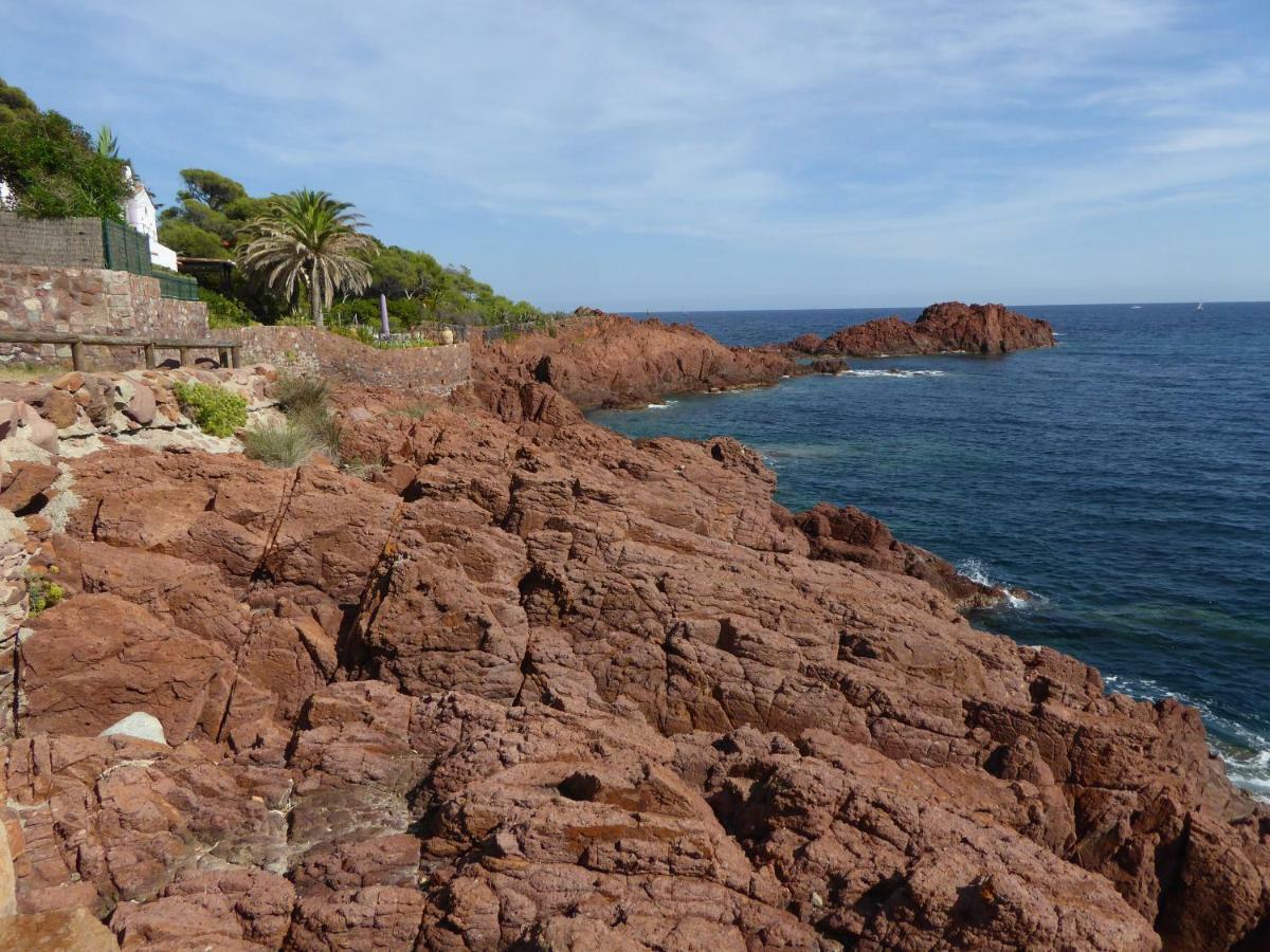 Villa Rifugio Storico sul Mare Saint-Raphaël Esterno foto